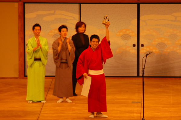 策伝大賞に輝いた、関西大学の島井謙太郎さんです。
